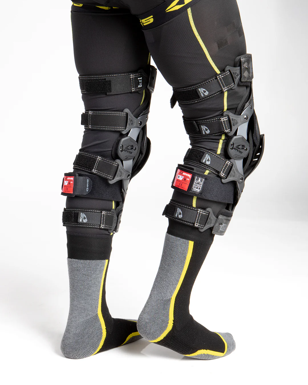 Axis Pro 2025 Knee Brace - Image 4