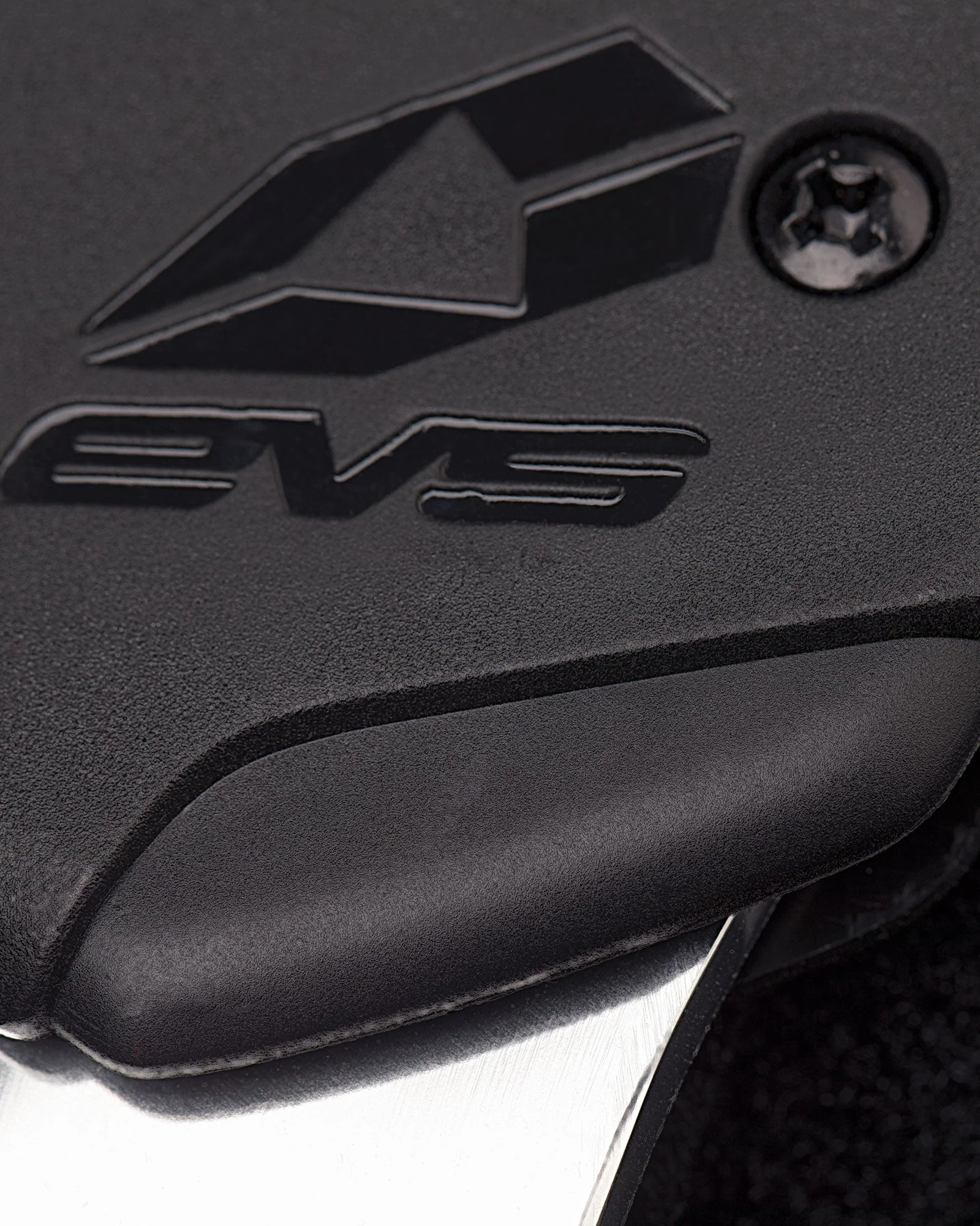 Axis Sport Knee Brace - Image 4