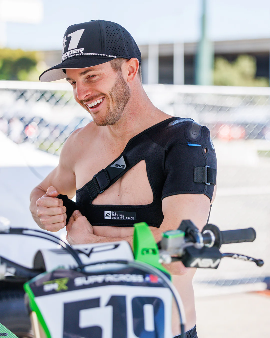 SB03 Pro Shoulder Support - Image 5