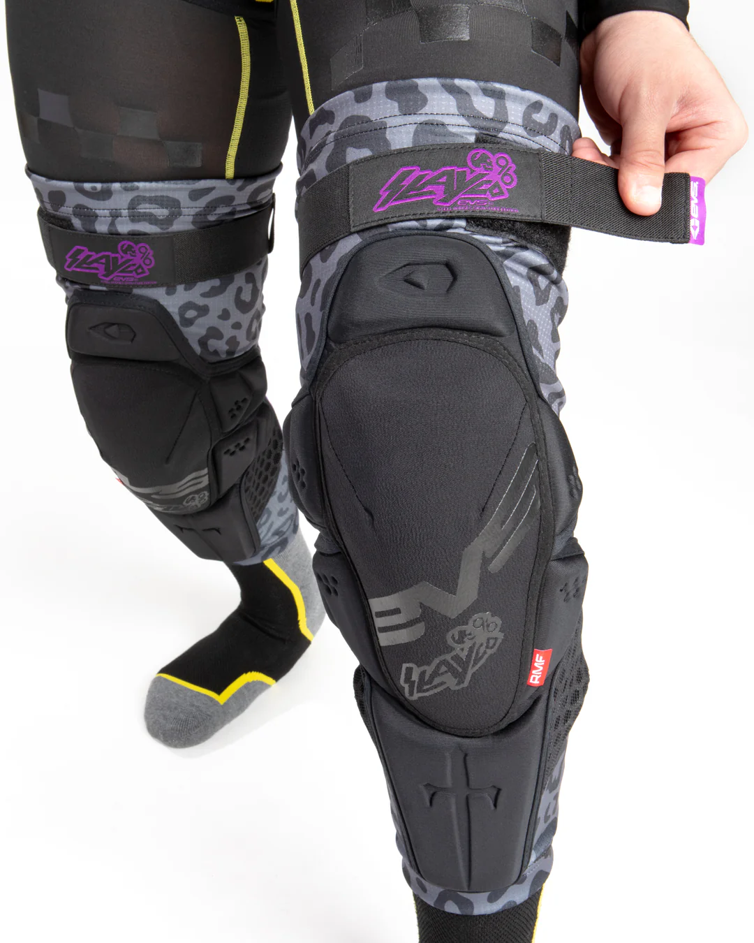 Slayco96 Ghost Leopard Knee Guard - Image 5